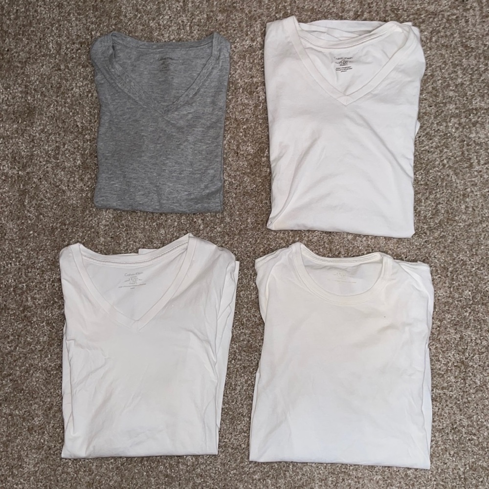 x4 Calvin Klein Men’s Tee(USED)